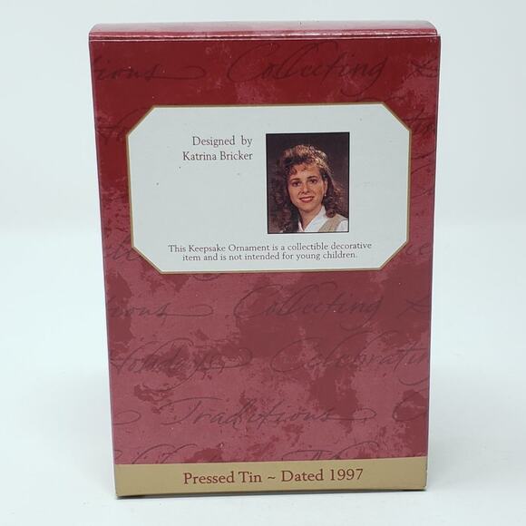 1997 Hallmark Daughter Pressed Tin Keepsake Holiday Christmas Ornament - Picture 2 of 11